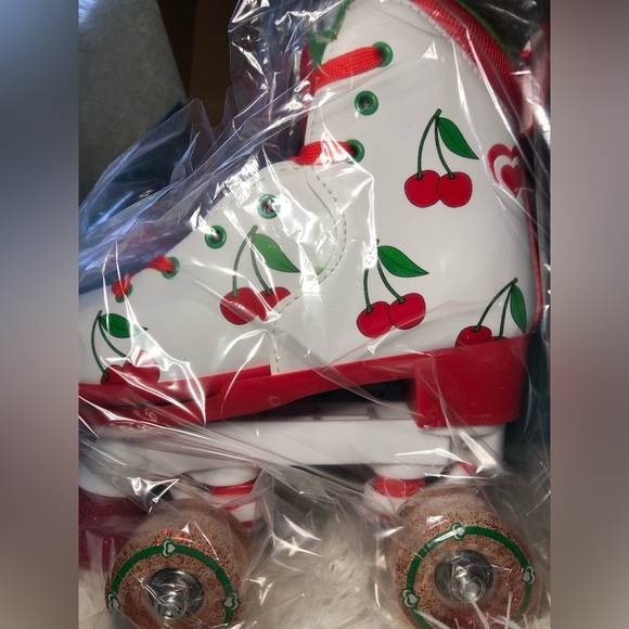 🍒Cherry Roller Skates - Circle Society girls 12-3 adjustable skates. NWT🍒 - Picture 10 of 14